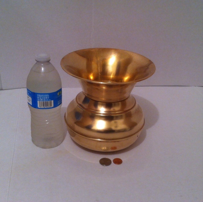 Vase Table Display Vintage Metal Brass Planter Home Decor 7 12 x 7 Shelf Display
