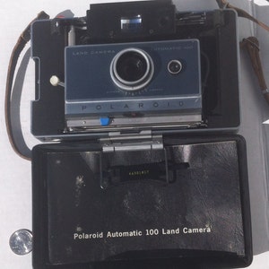 Vintage Polaroid Automatic 100 Land Camera, Manual, Case, Nice Shelf Display, Classic Photo, 1960s, Auto Camera, Collectible