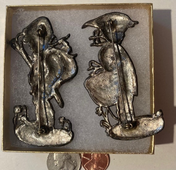 Vintage Set of 2 Metal Brooch Pins, Boy, Girl, 3"… - image 3