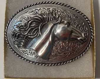 Vintage Gürtelschnalle aus Metall, Nocona, schönes Pferdedesign, schönes Westerndesign, 3 3/4" x 2 3/4", Heavy Duty, Qualität, dickes Metall, für Gürtel