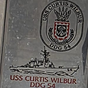 ビンテージメタルシップライター、USSカーティス・ウィルバーDDG-54、誘導ミサイル駆逐艦。海軍、コマンド、ジッポー