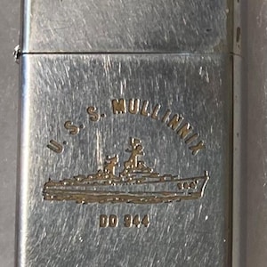 Encendedor Zippo vintage de metal, U.S.S. Mullinnix DD-944, destructor. Marina, Comando, Zippo, Hecho en EE. UU., Cigarrillos