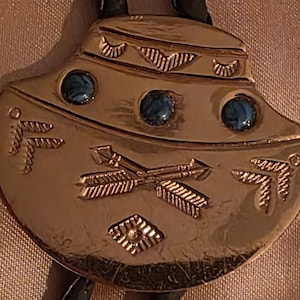 Vintage Metal Bolo Tie, Nice Native Copper Pot Design, Blue Stones, Nice Western Design, 1 3/4&quot; x 1 1/2&quot;, Quality, Heavy Duty, Country