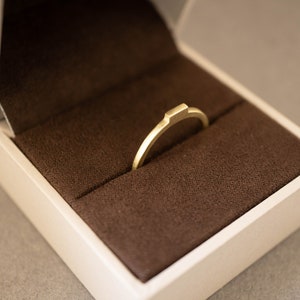 Geometric solid gold ring Solid gold ring for women Solid gold rings for women 14k Unique solid gold ring Minimal women gold ring zdjęcie 10