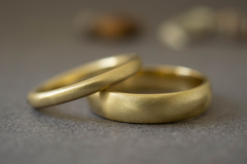 Matching His and Hers Wedding Bands Couples Wedding Band Set Etsy