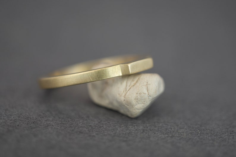 Geometric solid gold ring Solid gold ring for women Solid gold rings for women 14k Unique solid gold ring Minimal women gold ring zdjęcie 3