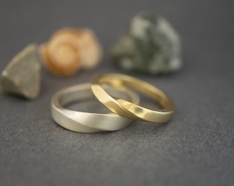 Matching wedding bands his and hers - Set of wedding rings - Gold ring set his and her- Solid gold wedding band set- Mobius wedding band set