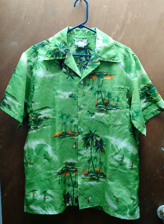 Vintage Men's Hukilau Fashions Hawaiian Shirt siz… - image 1