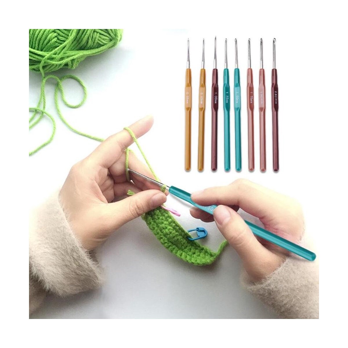 10 Small Sizes Crochet Hooks Set, Lace Crochet Hooks 0.5mm - 2.75mm Ergonomic Soft Grip Handle Crochet Hook Needles Thread Crochet Hooks Yarn Lace