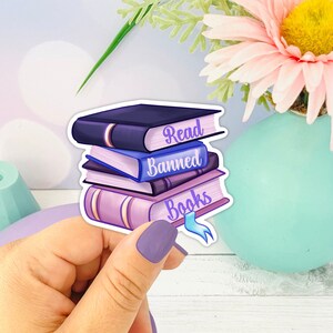 Leer libros prohibidos Bookstack ~ Bookish troquelado Sticker, Pila de libros, Regalos para lectores, Pegatinas de amor por los libros, Regalos para bibliófilos