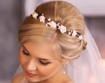 White flower crown, Headband flower, girl headband, Flower girl, flower crown, Flower Wreath, Flower Headband, Bridesmaids flower crown