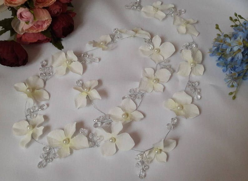 Bridal Gold Hair Vine Bridal Hair Vine Flower Long vine Crystal Hair Vine Bridal Headband White flower Wedding Hairpiece Crystal Headband
