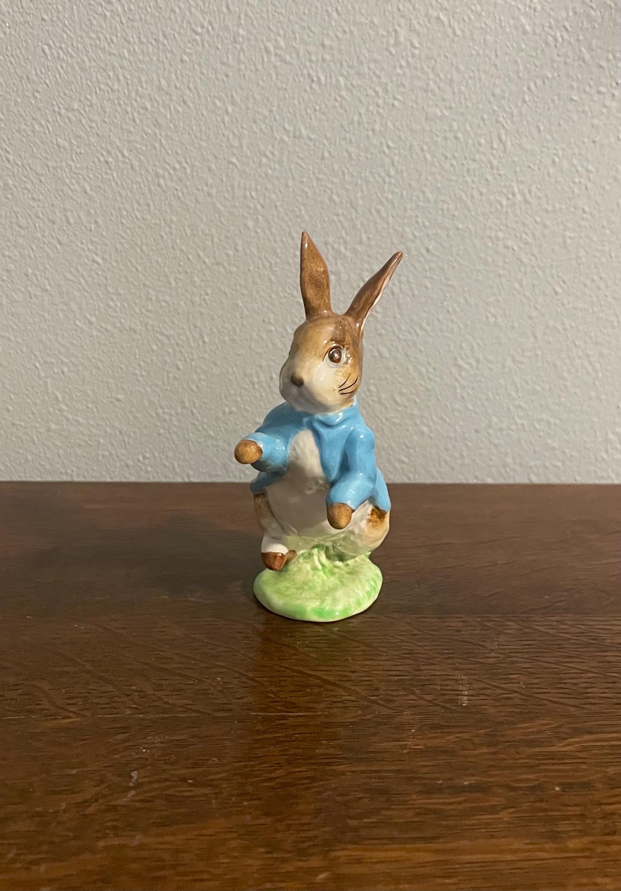 BESWICK  ENGLAND  ピーターラビット ヴィンテージフィギリン BESWICK WREN 鳥の置物 ピーター