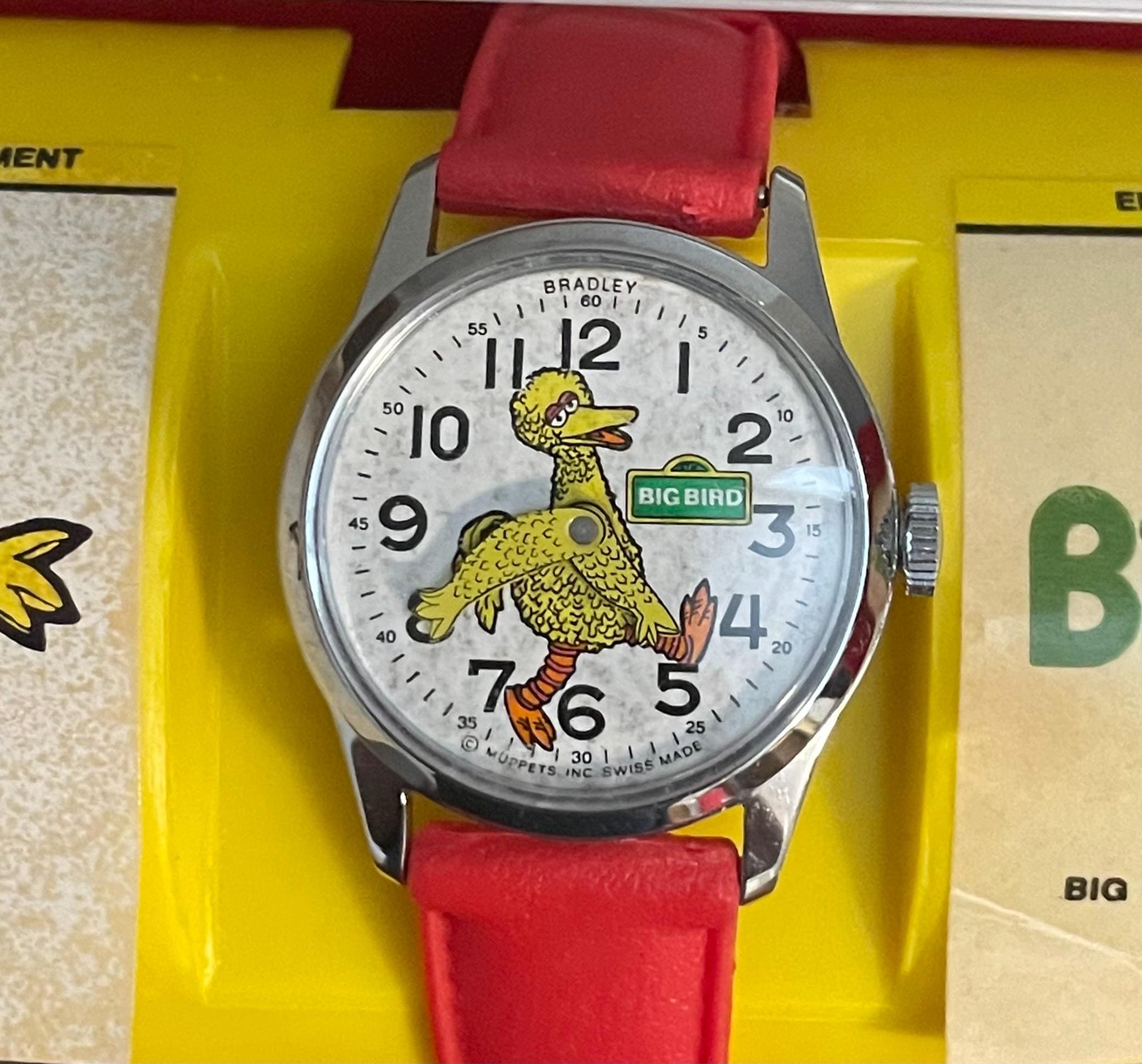Bradley Muppets Big Bird Wind Watch Silver Tone Pointing Hands 6.5\