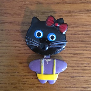 Vintage Enamel Moving Parts Cat Pin