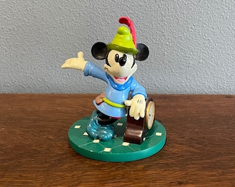 2000 Disneyana Convention Limited Edition Brave Little Tailor Figur und Uhr - Vintage Mickey Brave Little Tailor Desk Clock