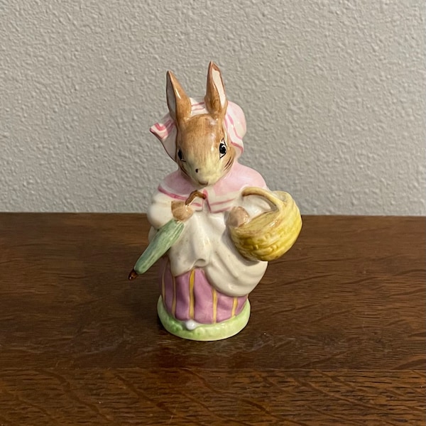 Mme Rabbit - Figurine Beatrix Potter ovale en or BP2a - Beswick, Angleterre