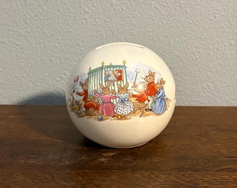 Salvadanaio Royal Doulton Bunnykins Money Ball - Salvadanaio vintage Bunnykins Punch e Judy