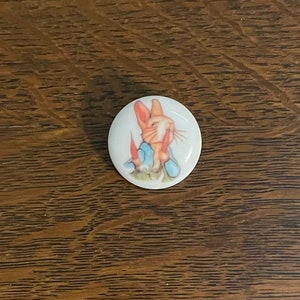 1980’s Ceramic Beatrix Potter Peter Rabbit Button Pin- Vintage Peter Rabbit Pin