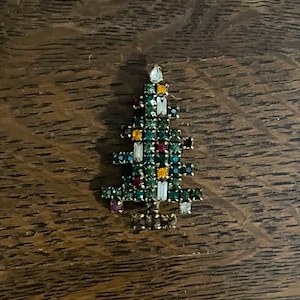1950’s Weiss Christmas Tree Brooch- Vintage Weiss Rhinestone Christmas Tree Brooch