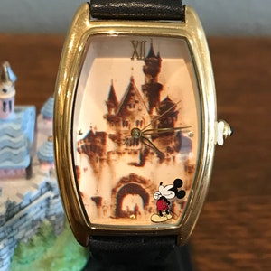 1998 Everlasting Time Watch Collectors Series VII “Opening Day at Disneyland” Watch- Limited Edition Mickey Mouse Watch, with Stand
