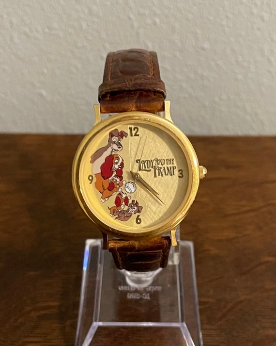 ディズニーわんわん物語 レディアンドトランプ 腕時計SEIKO LUKIA