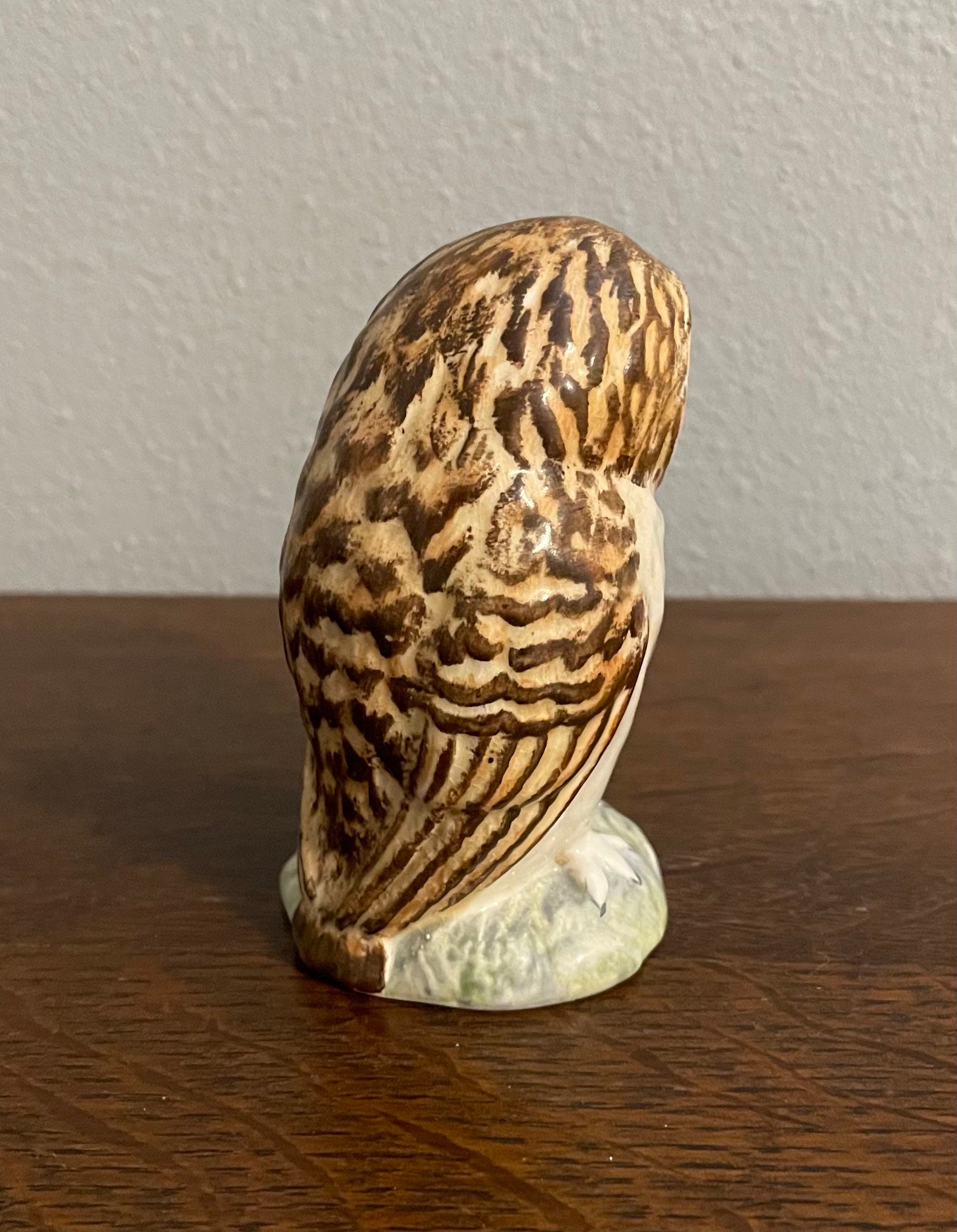 Old Mr. Brown- Bp2a Beatrix Potter Gold Oval Figurine- Beswick