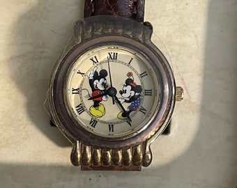 Reloj Disney Time Works Mickey y Minnie Mouse de la década de 1990: reloj vintage de Mickey y Minnie para mujer