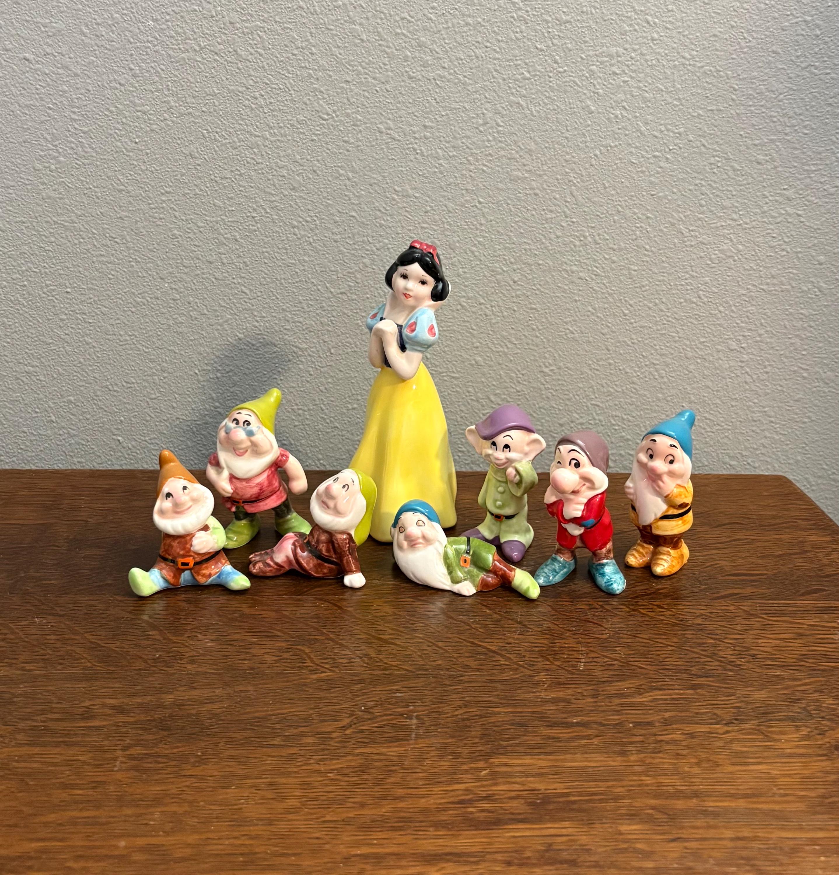 Snow white seven dwarfs porcelain figurines - Etsy 日本