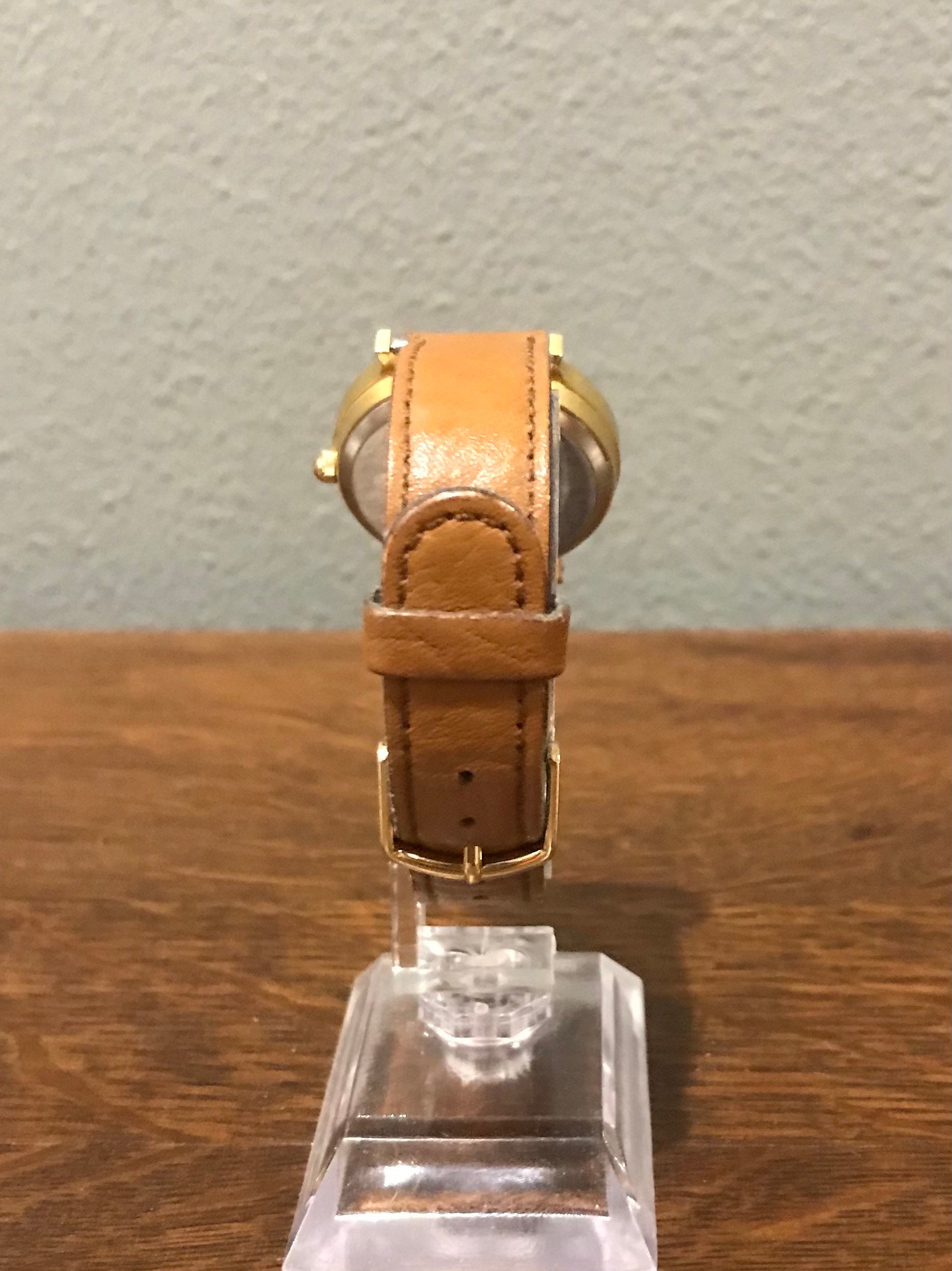 Vintage Disney Employee Exclusive Watch With Leather‎ Band &  Case Disney Time Works Watch Vintage Mickey Mouse Gold Tone Brown  main image 2