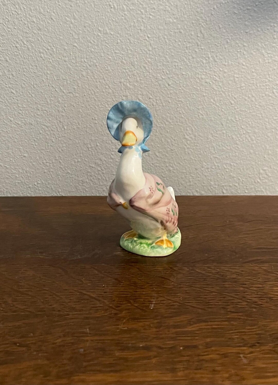 Jemima Puddleduck- BP2A- Gold Oval Back Stamp Beatrix Potter