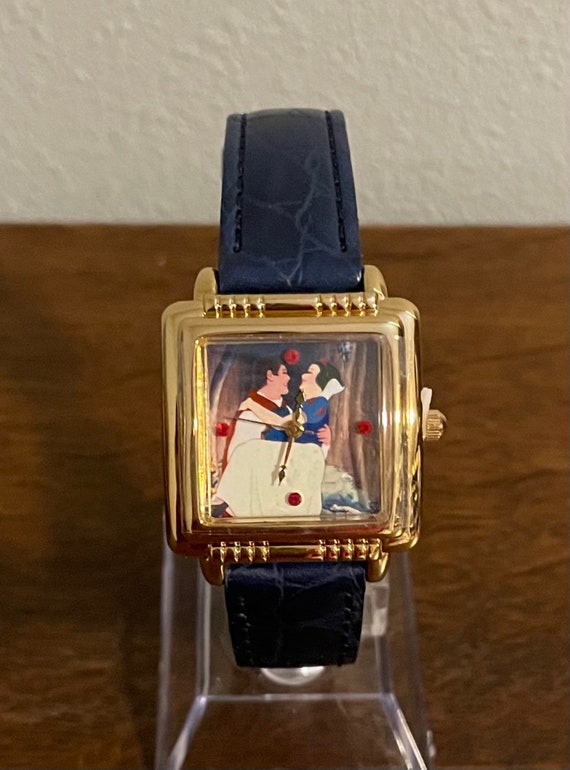 1990's Disney Fairy Tale Watch Collection Snow White and the Seven Dwarfs Watch View 5