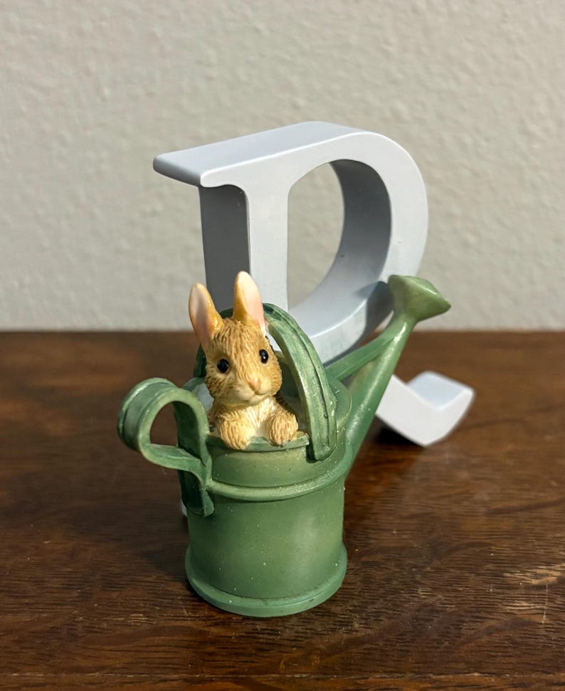 2005 Enesco Peter Rabbit in Watering Can Letter “R”- Vintage Beatrix ...