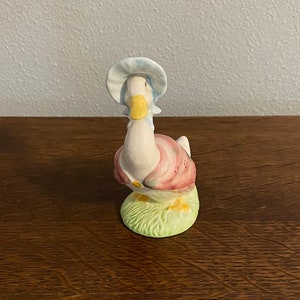 Jemima Puddleduck- Beatrix Potter Figurine, Royal Albert, England, Copyright 1989