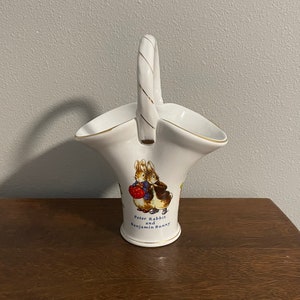 2002 The World of Beatrix Potter Peter Rabbit and Benjamin Bunny Vase- Vintage Peter Rabbit and Benjamin Bunny Basket Vase