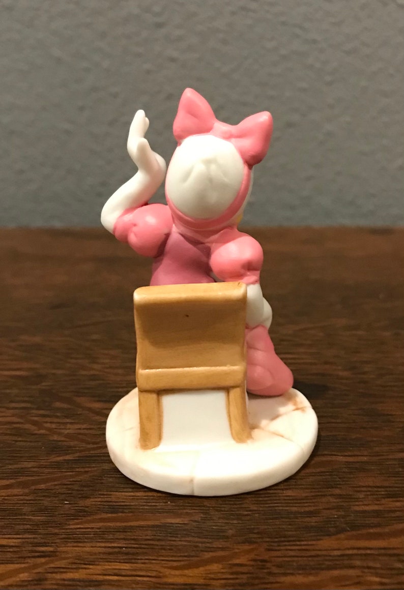 Vintage Daisy Duck Figurine 1988 The Disney Collection Daisy Duck Figurine