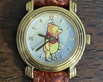 Vintage Winnie the Pooh 80th Anniversary Watch With  display picture 1