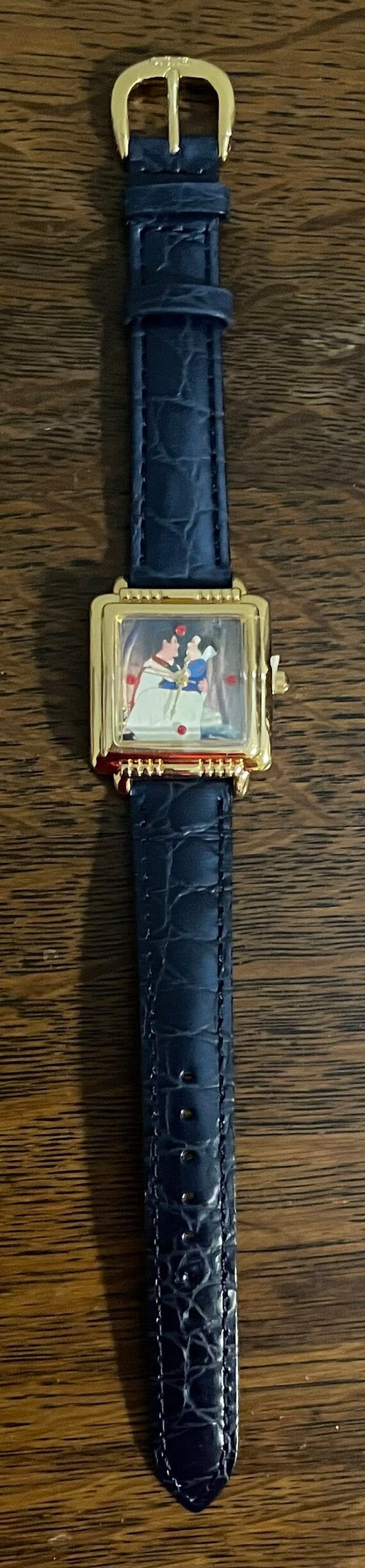 1990's Disney Fairy Tale Watch Collection Snow White and the Seven Dwarfs Watch View 6