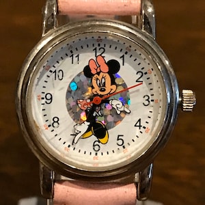 Disney Store Minnie Mouse Wristwatch- Vintage Women&#39;s Disney Dancing Minnie Watch