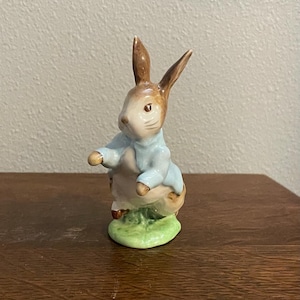 Peter Rabbit- Beatrix Potter Figurine- Beswick, England, Copyright 1948