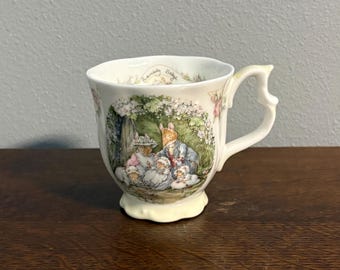 Taza de té Royal Doulton Brambly Hedge Poppy’s Babies de 1995 - Taza de la colección de regalo vintage Royal Doulton Brambly Hedge