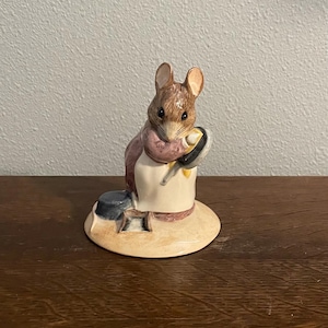 Hunca Munca- Figura de Beatrix Potter- John Beswick Studio, Copyright 2000