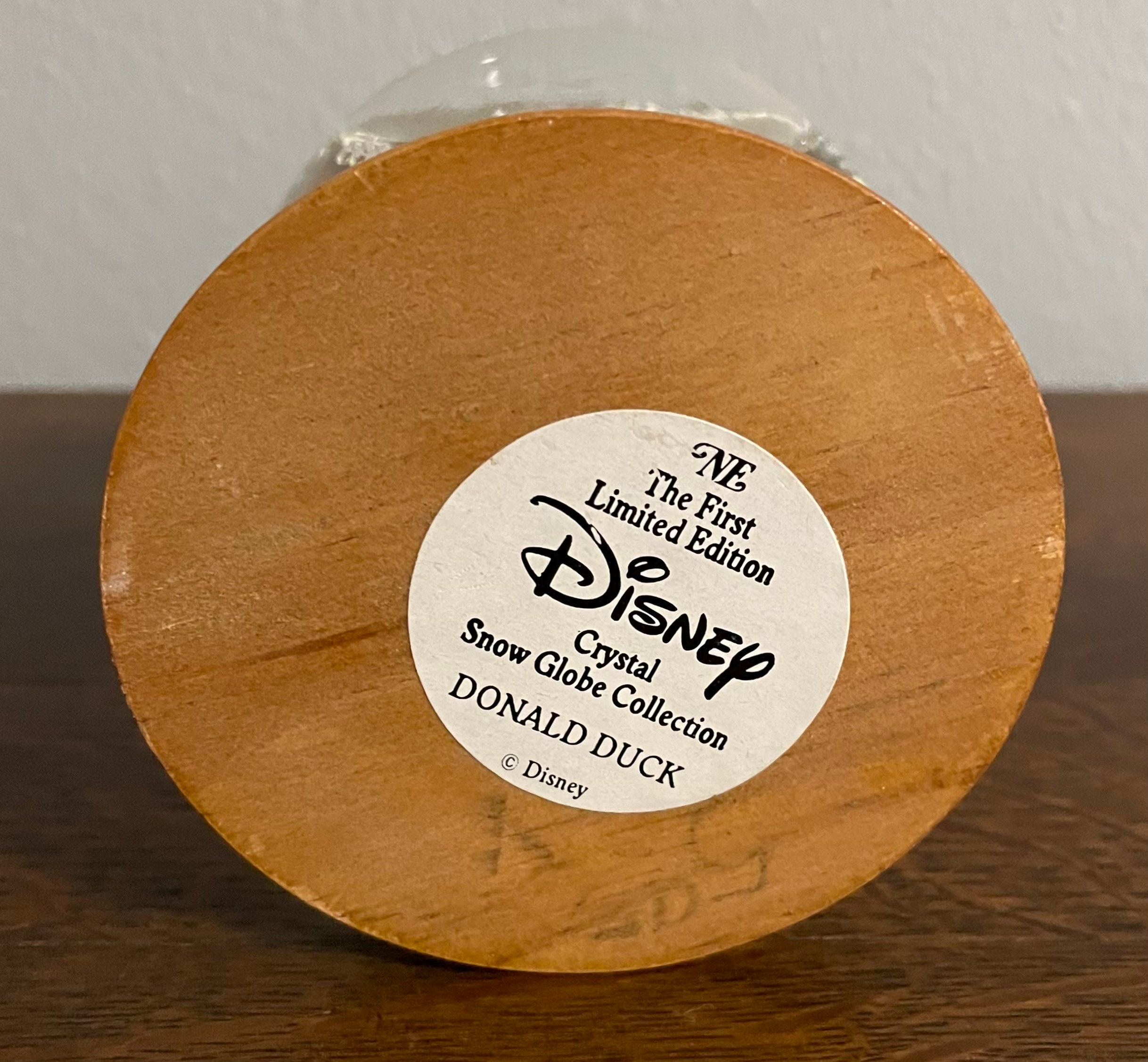 1980年代のドナルドダックスノーグローブ - 初の限定版ディズニー