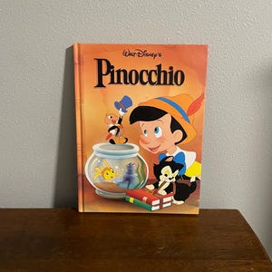1986 First Edition, First Printing of Walt Disney's Pinocchio- Disney Classics Series Pinocchio
