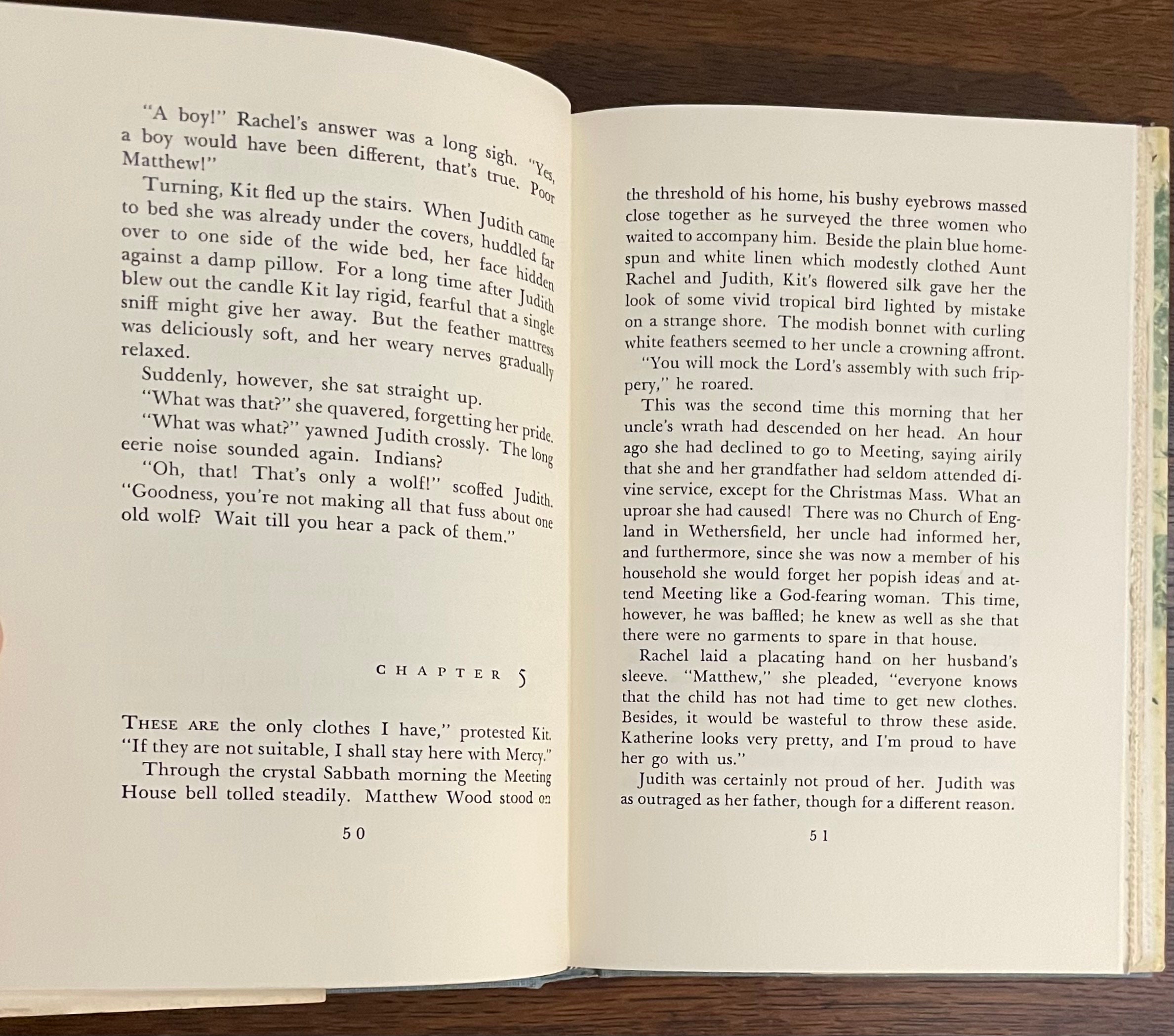 エリザベス・ジョージ・スピア著『ブラックバード池の魔女』の初版、初期印刷 - Etsy 日本, image size:2377x2097