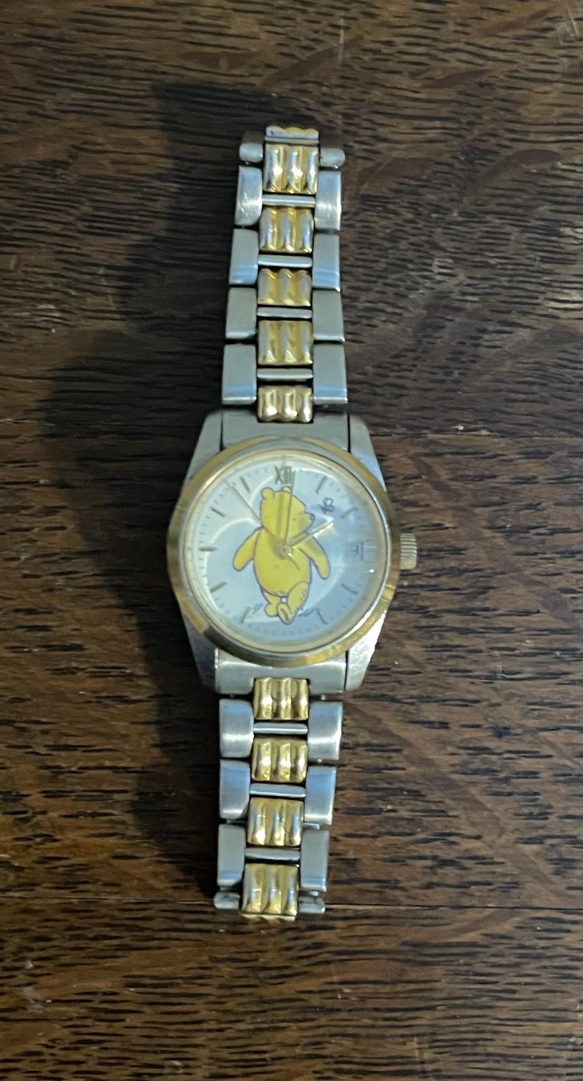 1990’s Ingersoll Classic Pooh Piglet Wristwatch- Vintage Women’s Ingersoll Timex Ingersoll | Accessories | Vintage 99s Disney Ingersoll  main image 4