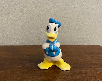 Donald Duck-beeldje uit de jaren 60: vintage Donald Duck-beeldje van Walt Disney Productions, Japan