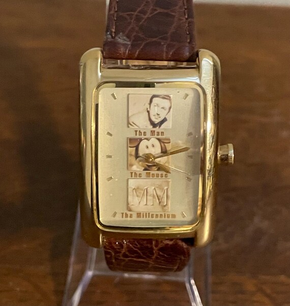 Disney Mickey Mouse the real millennium limited edition watch NEW BATTERY Disney Mickey Mouse the real millennium limited edition  main image 3