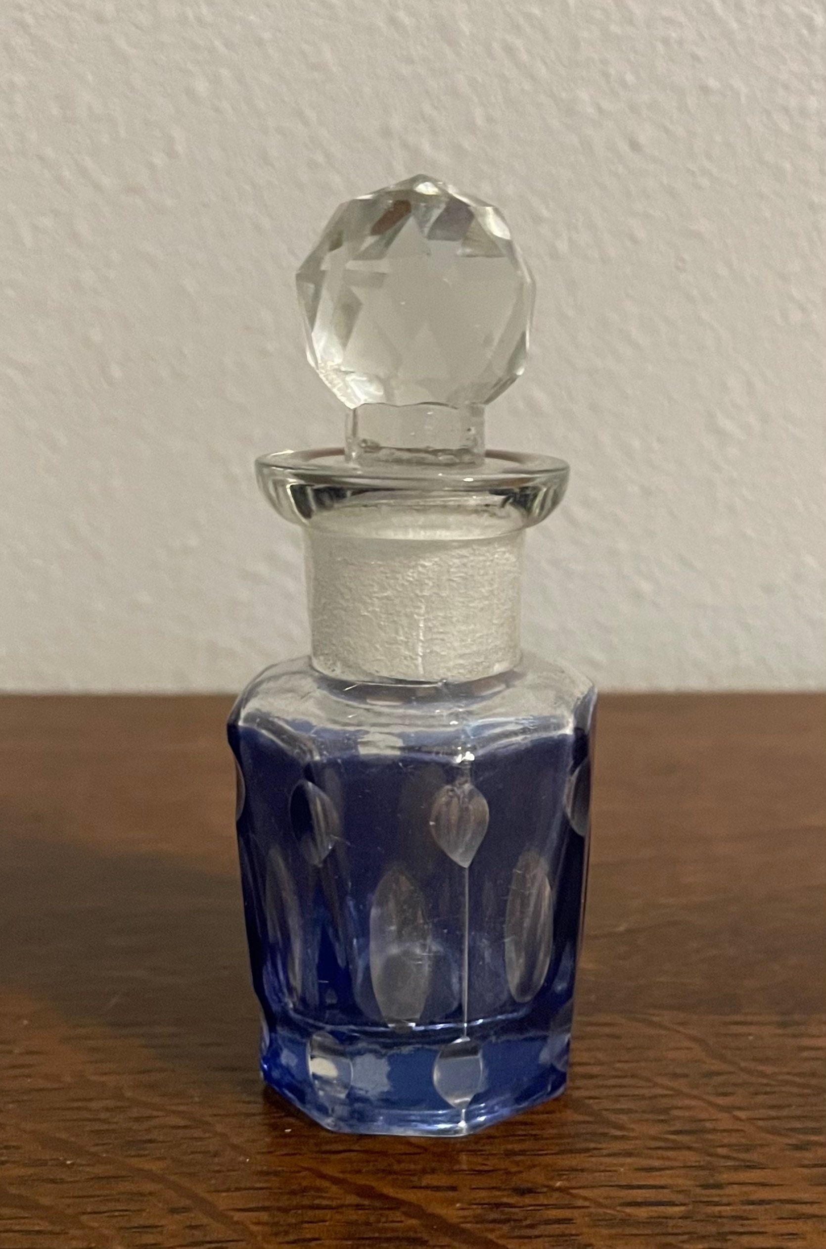 青と透明のガラスの香水瓶 - ヴィンテージの青いガラスの香水瓶 - Etsy