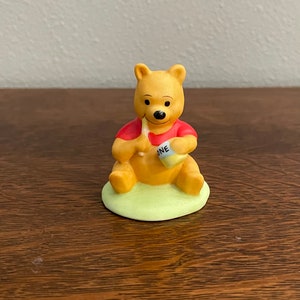1980’s The Disney Collection Winnie the Pooh Figurine- Vintage Small Pooh Figurine